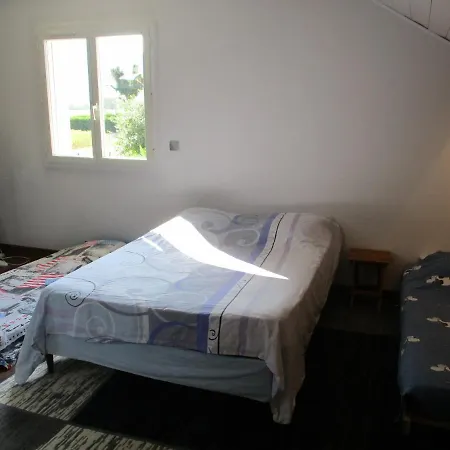 Homestay Chez Fabienne Peyrieu