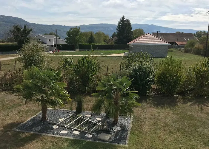 Chez Fabienne Homestay *